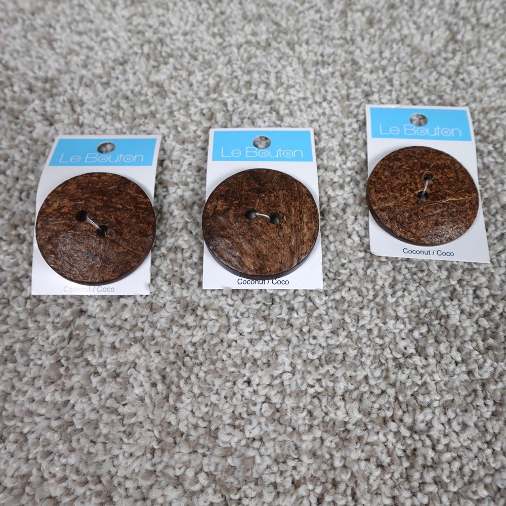 Le Bouton 3 Pack Coconut Shell Buttons 2 Inch 50mm Brown Round 2-Hole 821408380